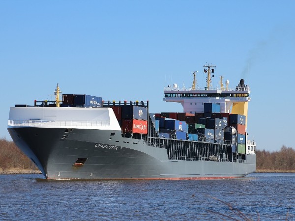 安时达迪拜清关，迪拜专线外箱没有标签可以发货吗？