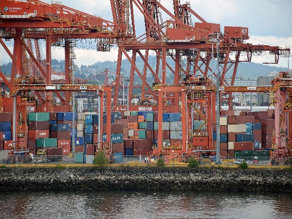 安时达中东跨境，中东物流中仪器、电子设备运输如何做好防震防护？